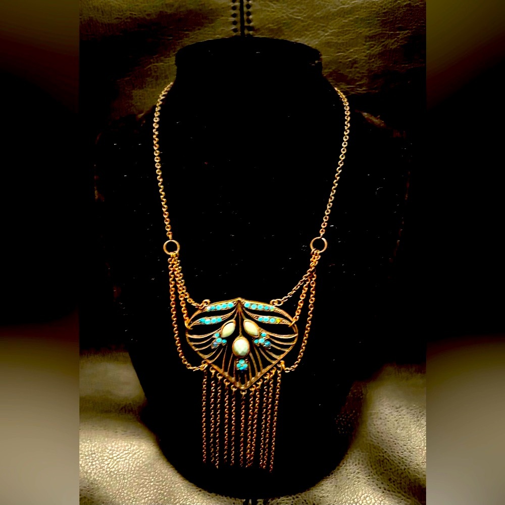 Beautiful 2028 by 1928 statement necklace  in blue stone with copper chain